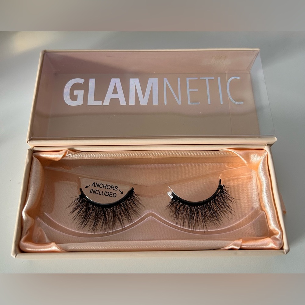Glamnetic lashes